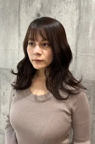 ロング enrichミヤモト ヒロヤのヘアスタイル