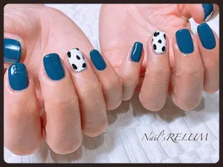 ネイル THECOLORS所属・近貞 莉奈のネイルデザイン