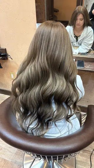 ロング カラー ブリーチカラー🎀 Himariのヘアスタイル