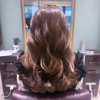 ロング パーマ 表参道|韓国風・コテ 巻き風パーマるい🌀のヘアスタイル