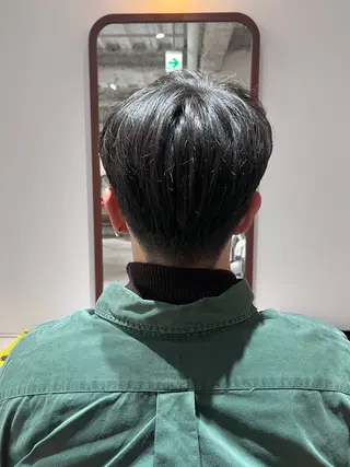 メンズ urara /ブリーチ/艶カラーのヘアスタイル