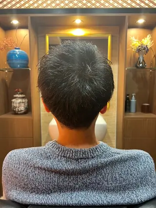 ショート ヒロ銀座バーバーショップ丸の内所属・秋山 琳太のヘアスタイル