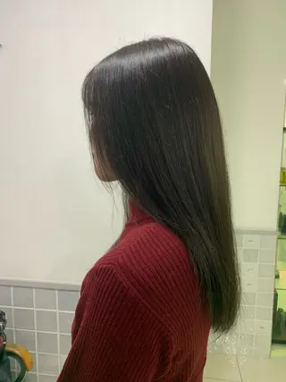 セミロング マアムジー明大前店所属・佐藤 志陽のヘアスタイル