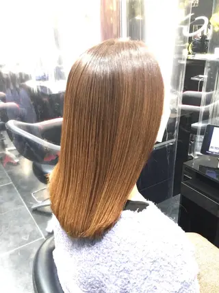 セミロング カラー Annon プライベートサロンのヘアスタイル