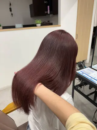 セミロング omocha umiのヘアスタイル