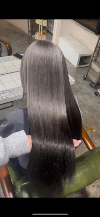 カラー 北川 茉奈のヘアスタイル