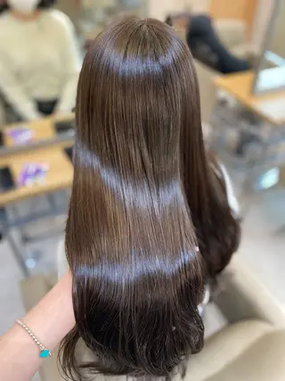 ロング AKANE 【zina新宿】のヘアスタイル