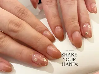 ネイル ネイルスタジオ シェイクユアハンズのネイルデザイン