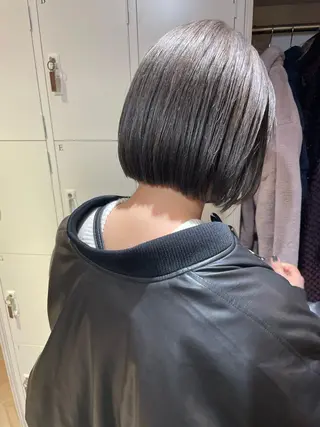 ショート カラー akane .のヘアスタイル