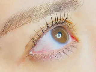 パーマ マリーテレジア🎀 岩岡 夏輝のマツエク・マツパデザイン