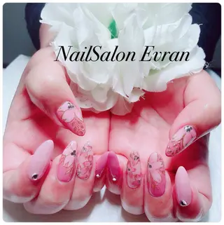 ネイル Nail salon Evranのネイルデザイン