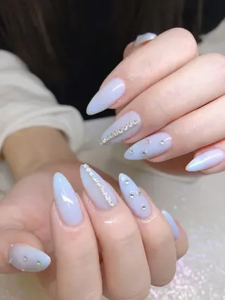 ネイル Flowerネイルサロン所属・. yukiのネイルデザイン