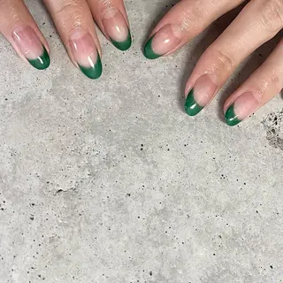 ネイル Ray. ／綺麗目ニュアンスのネイルデザイン