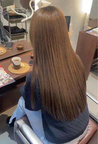 ロング chic 渡辺 桃羽のヘアスタイル