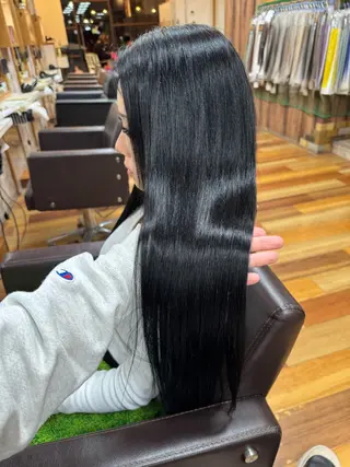 ロング メンズ曲がる 縮毛矯正/駅徒歩4分のヘアスタイル