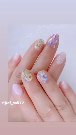 ネイル JINI NAIL所属・ジニ ネイルのネイルデザイン