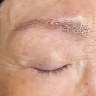 アイブロウ えんとゆかり　千歳船橋所属・AYANO &　YUKAのマツエク・マツパデザイン