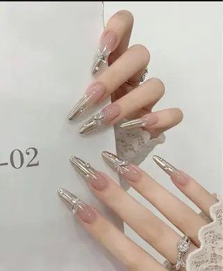 ネイル ETELUNA Nail 銀座店【パラジェル/フィルイン/チップスカルプ/マグネット/ニュアンス】所属・周 テイのネイルデザイン