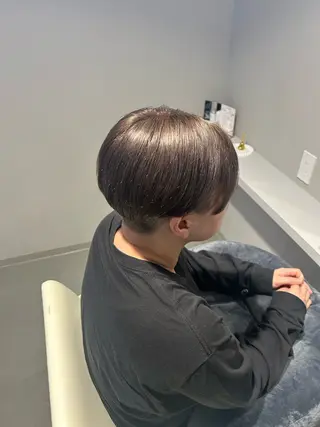 ショート カラー 東尾 凜のヘアスタイル