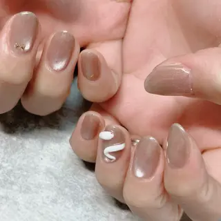 ネイル haleyume所属・shino🌟 痛ネイルのネイルデザイン