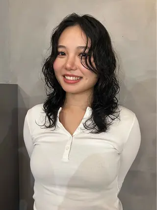 ミディアム パーマ ANTI KAHOのヘアスタイル