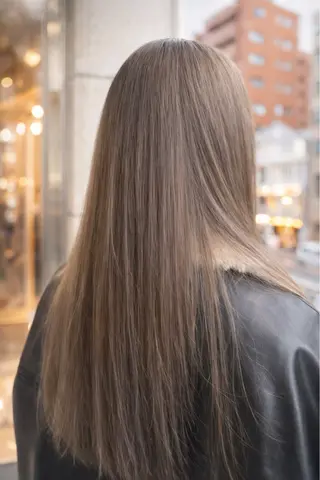 ロング 堀岡 さやかのヘアスタイル