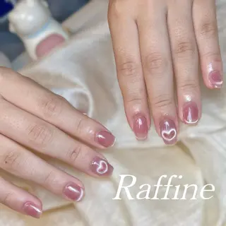 ネイル RAFFINE 月🦋🩵のネイルデザイン