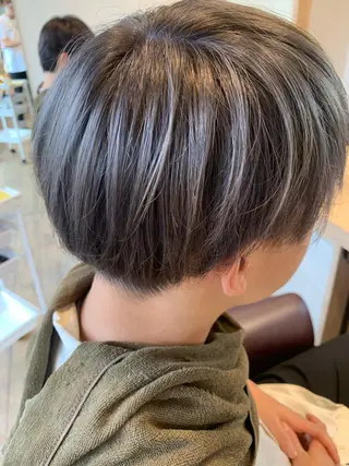 カラー メンズ 栗原 諒のヘアスタイル