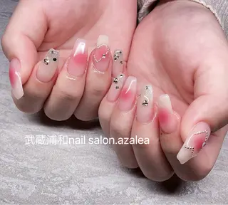 ネイル R inのネイルデザイン