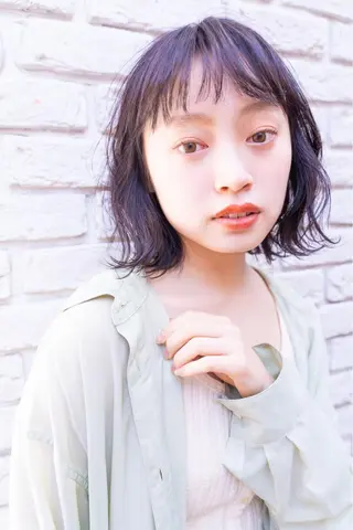 ミディアム カラー ハイトーン/レイヤー 💜Akaneのヘアスタイル