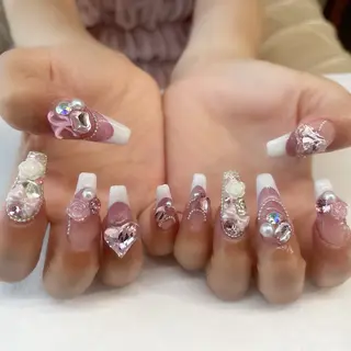 ネイル 💎🐰 saki. m 🐰💎のネイルデザイン