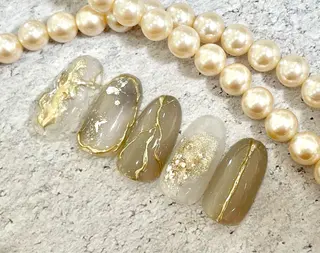 ミディアム BURGUNDY 🌹eriのネイルデザイン