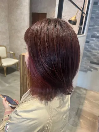 ショート カラー シャドールーツ earth　深川愛実のヘアスタイル