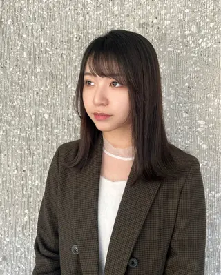 セミロング 川上 莉歩のヘアスタイル