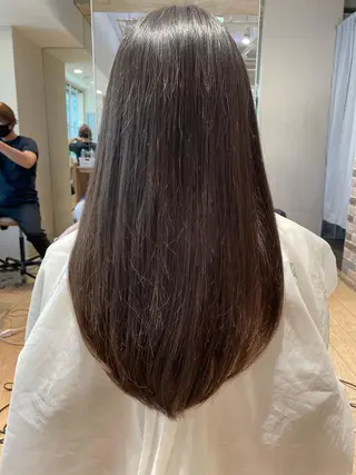 ミディアム afloatkobe所属・美髪/髪質改善 川口凌弥のヘアスタイル