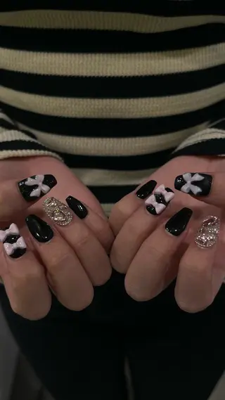 ネイル Esthetic Salon manish所属・Nailist Rinaのネイルデザイン