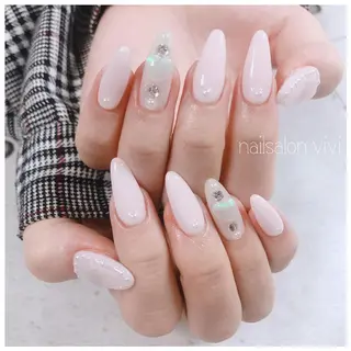 ネイル ＶＩＶＩ nailsalonのネイルデザイン