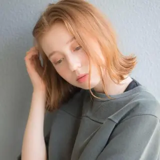 ミディアム TopStylist 板花絵里のヘアスタイル