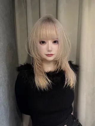 セミロング カラー rilas博多所属・jyui/原宿 ハイトーン/デザインのヘアスタイル