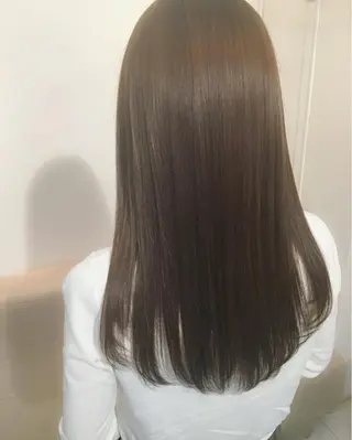 セミロング カラー 髪質改善ｶﾗｰ ｹｱﾌﾞﾘｰﾁ/ﾀﾑのヘアスタイル