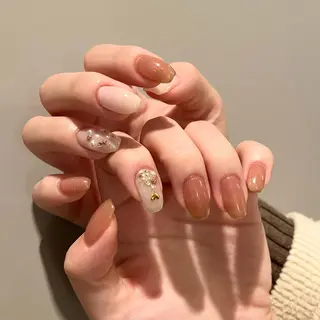 ネイル ウシク ミユキのネイルデザイン