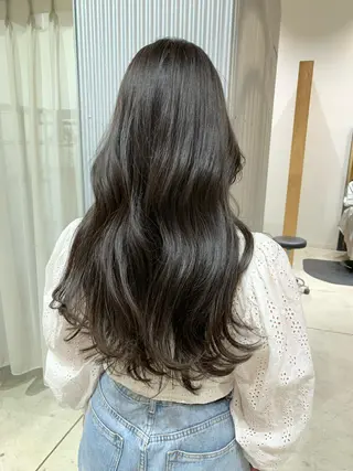 ロング カラー ヘアアレンジ yuka .のヘアスタイル