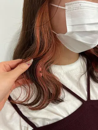 セミロング カラー 🌼動き×透明感🩵 ハイトーン/ナナのヘアスタイル