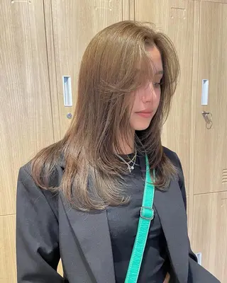 ロング カラー LOREN/ miuのヘアスタイル