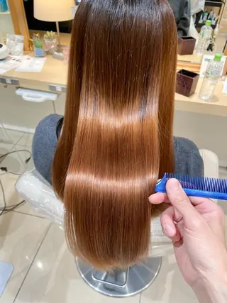 ロング カイ モエのヘアスタイル