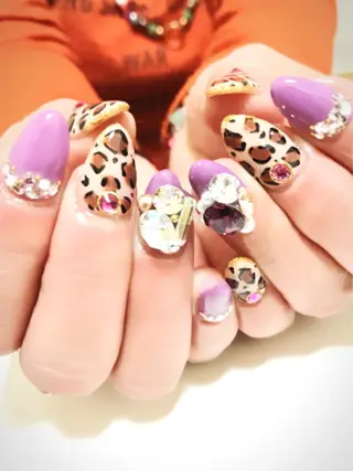 ネイル 木槿所属・吉冨 光恵のネイルデザイン