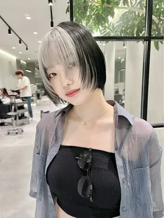 ショート ハイトーン/レイヤー カット岩田健斗/新宿のヘアスタイル