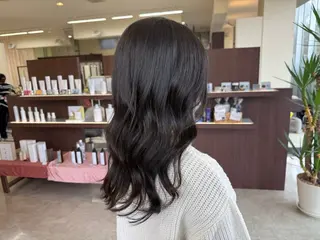 セミロング カラー ⛄️カラーモデル /艶カラー/あい⛄️のヘアスタイル