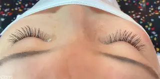 マツエク・マツパ .ula 𝑨𝒚𝒂𝒌𝒂のマツエク・マツパデザイン