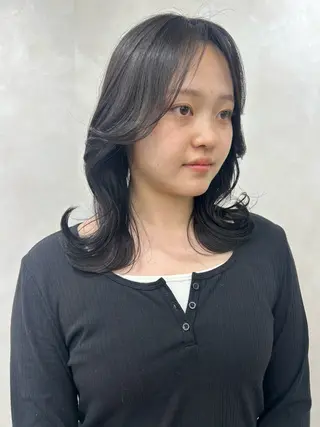 ミディアム カラー 柔らかカラー🤎 luna🧸🤎のヘアスタイル